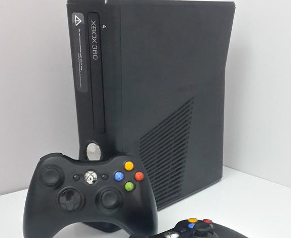 xbox 360 slim بدون خط و خش